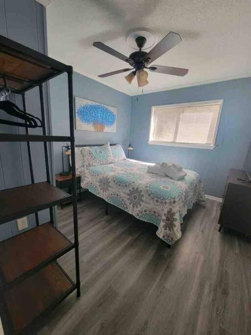 2022 Renovated 2-Bdrm Cozy, Lovely Condo W/Parking! Хилтон-Хед-Айленд Экстерьер фото